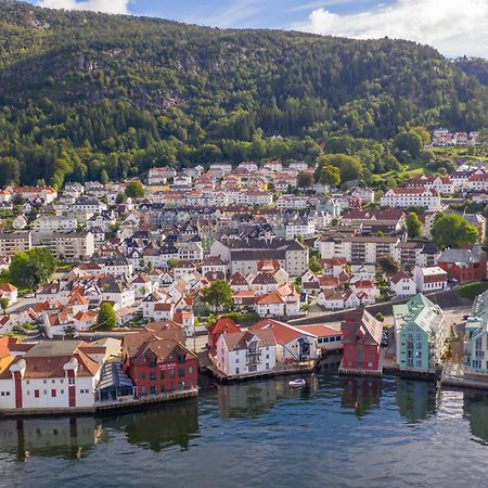 Central Seafront Apartments With Parking And Self Check-In! Bergen Bagian luar foto