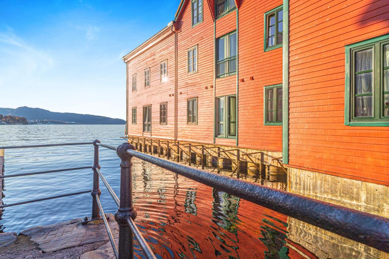 Central Seafront Apartments With Parking And Self Check-In! Bergen Bagian luar foto